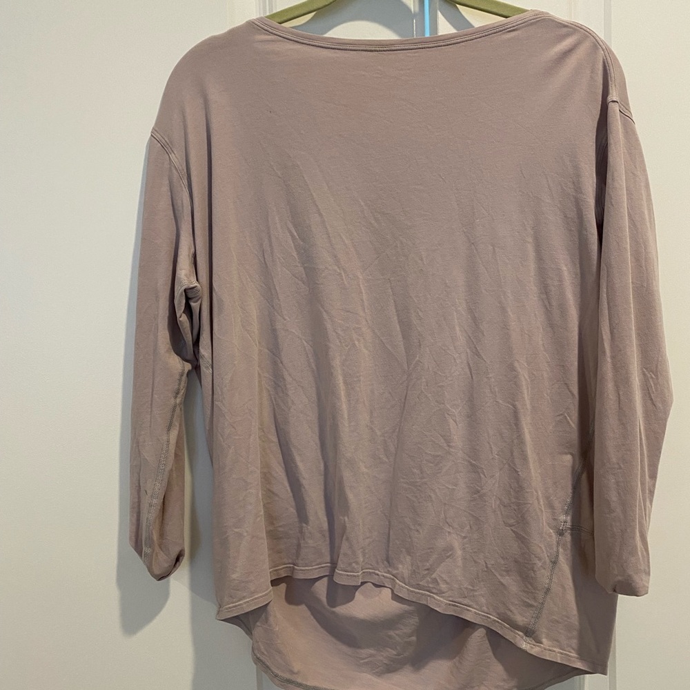 Lululemon Back in Action T